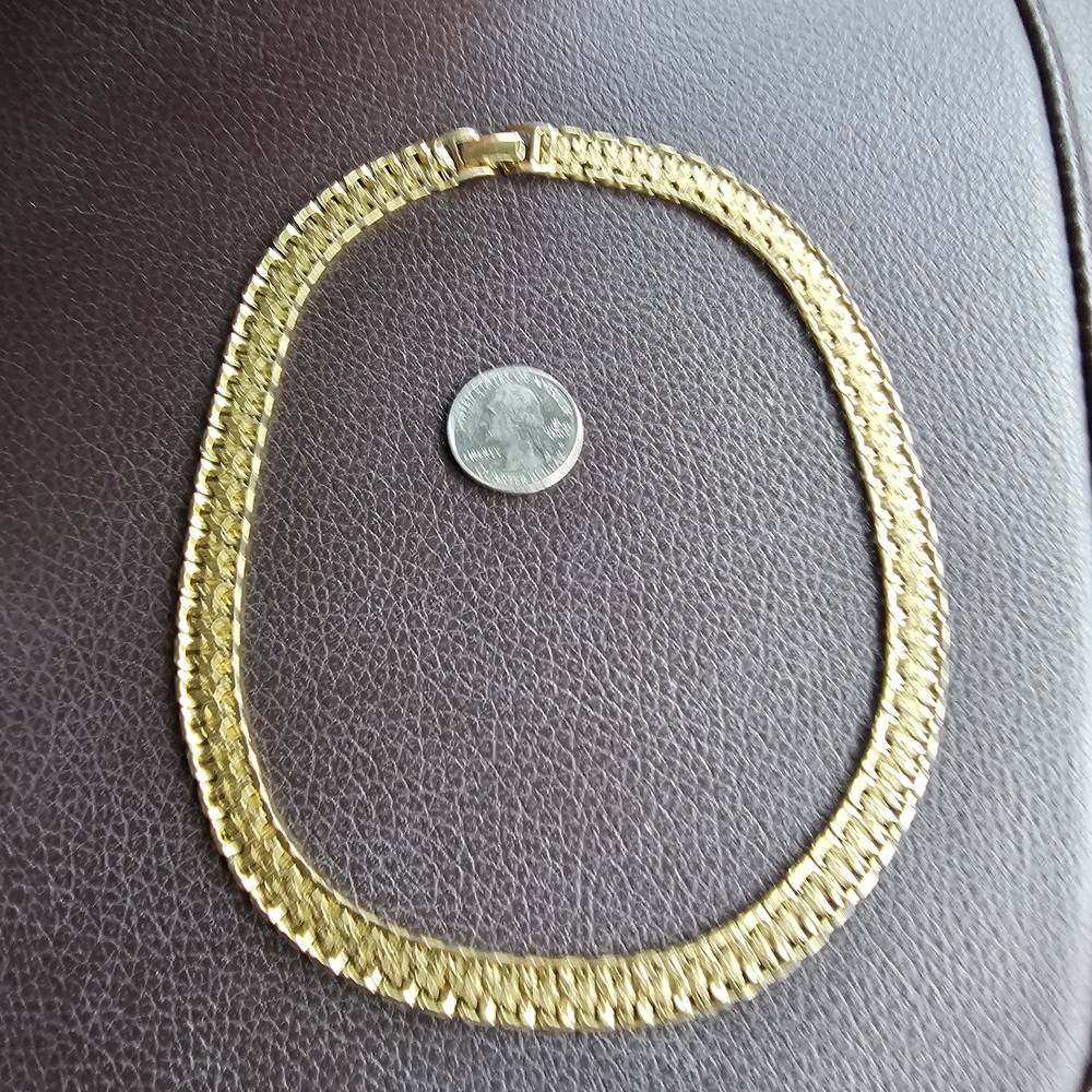 Goldtone Chain Is Diamond Cut On  Necklace 18inches